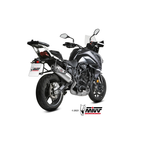 Mivv Slip-On Oval St. Steel con tapa carbono Benelli TRK 702 / X 2023-24