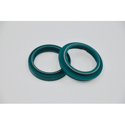 SKF Retén y guardapolvo color verde Cobra 32x42x 6,5